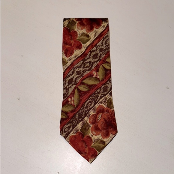 BOSS 100% Silk Floral Patterned Tie - Red/Rust and Olive Green NWOT - Picture 3 of 5